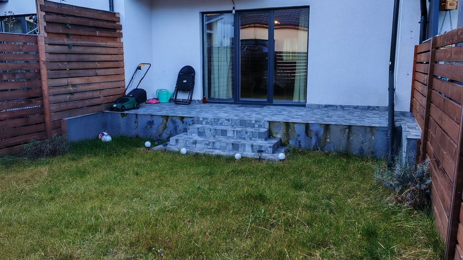 Vila tip duplex S+P+E cartier IZVOR Tarlungeni semimobilata179000 euro - Poză 1