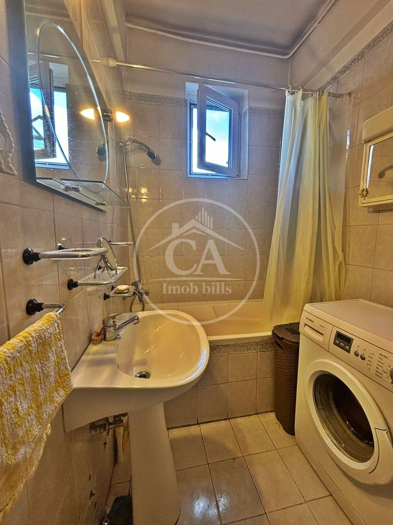 Apartament de vanzare cu 3 camere in zona Dacia Oradea - Poză 10