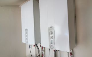 O proprietate Multiple Posibilități VANZARE sau INCHIRIERE - Poză 25