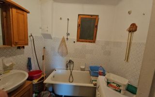 Casă 4 camere de vânzare | Cisnădie | 140 mp | teren 1.230 mp - Poză 10