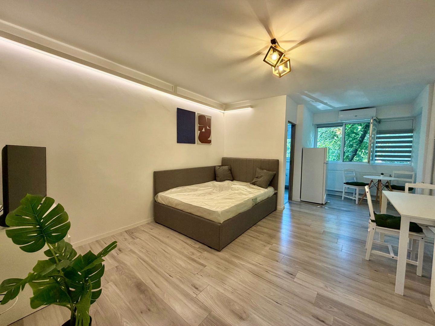 Garsoniera renovata, prima inchiriere - Drumul Taberei - Poză 1