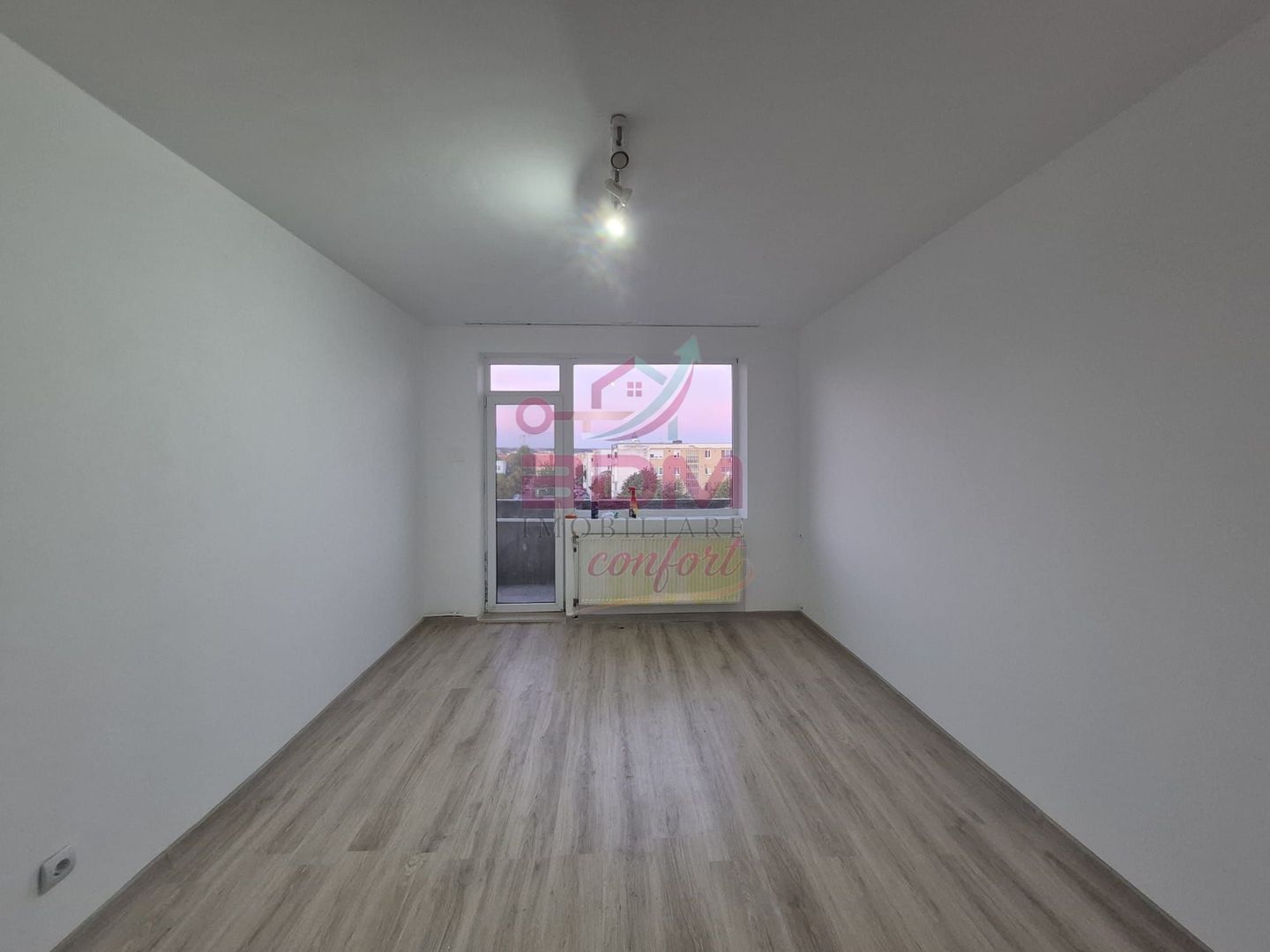 Apartament 2 camere | decomandat | zona Micro 2 - Poză 2