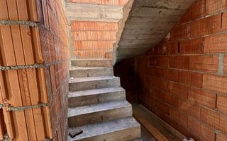 Casă Tip Duplex | 4 Camere | 2 Balcoane | Terasă | Șura Mică - Poză 5