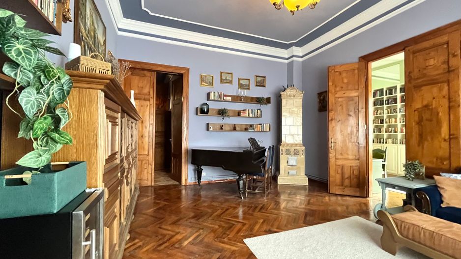 Apartament grandios cu vedere spectaculoasă spre Piața Libertății - Poză 1