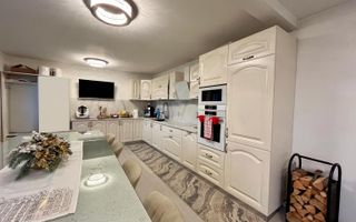 CASA COMPLET UTILATA SI MOBILATA MODERN CU GRADINA | 1100 MP |MARGINEA - Poză 32