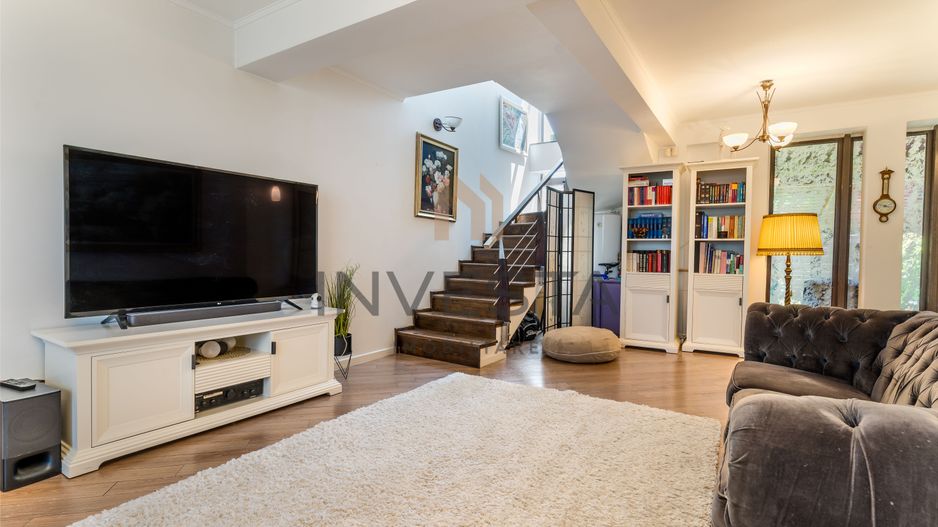 Casa insiruita intr-o zona linisitita! - Poză 2