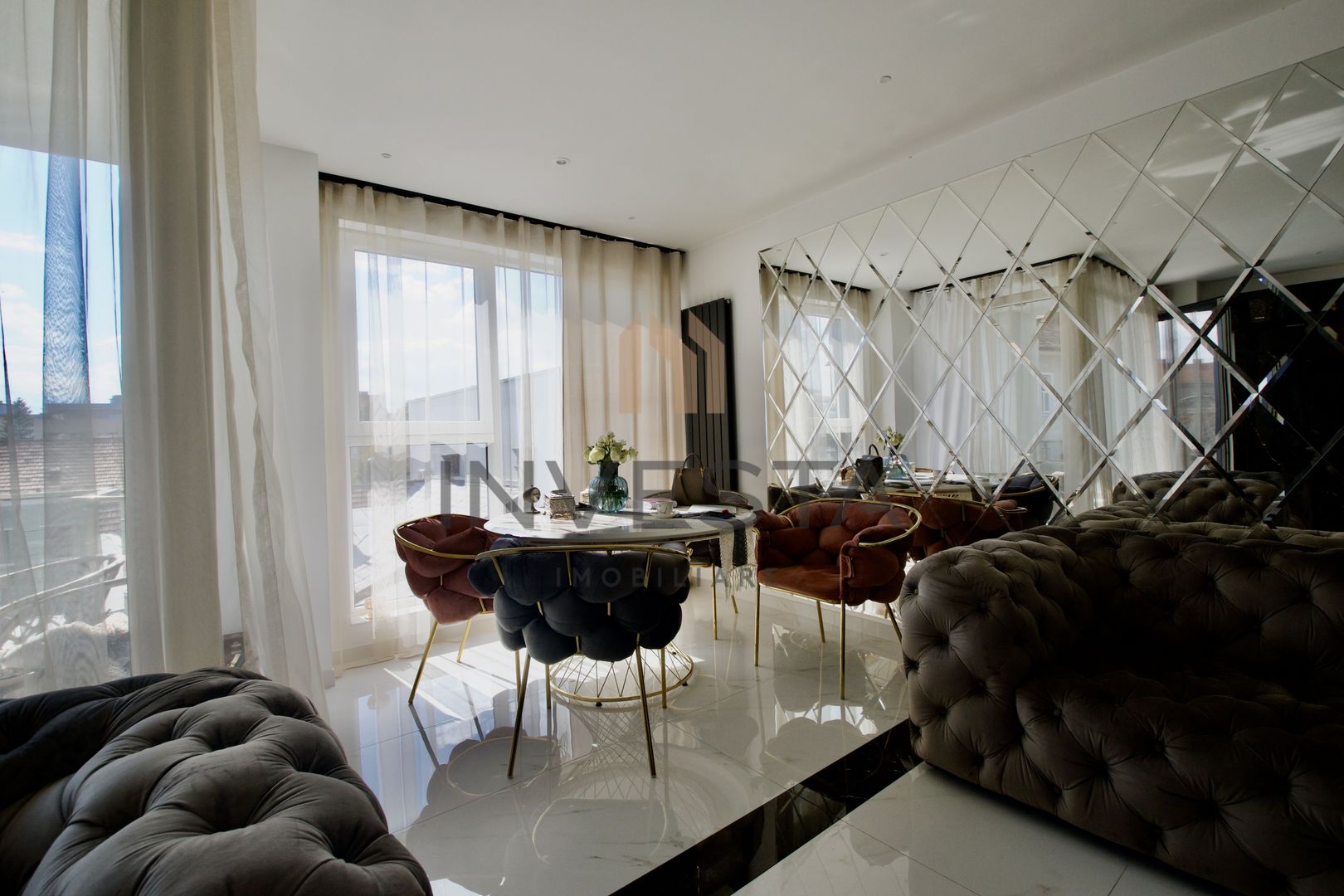 APARTAMENT DE LUX 2 CAMERE ULTRAFINISAT CENTRAL - Poză 2