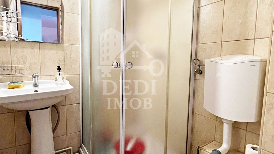 Apartament cu 2 camere de vanzare zona Rogerius, Oradea - Poză 11