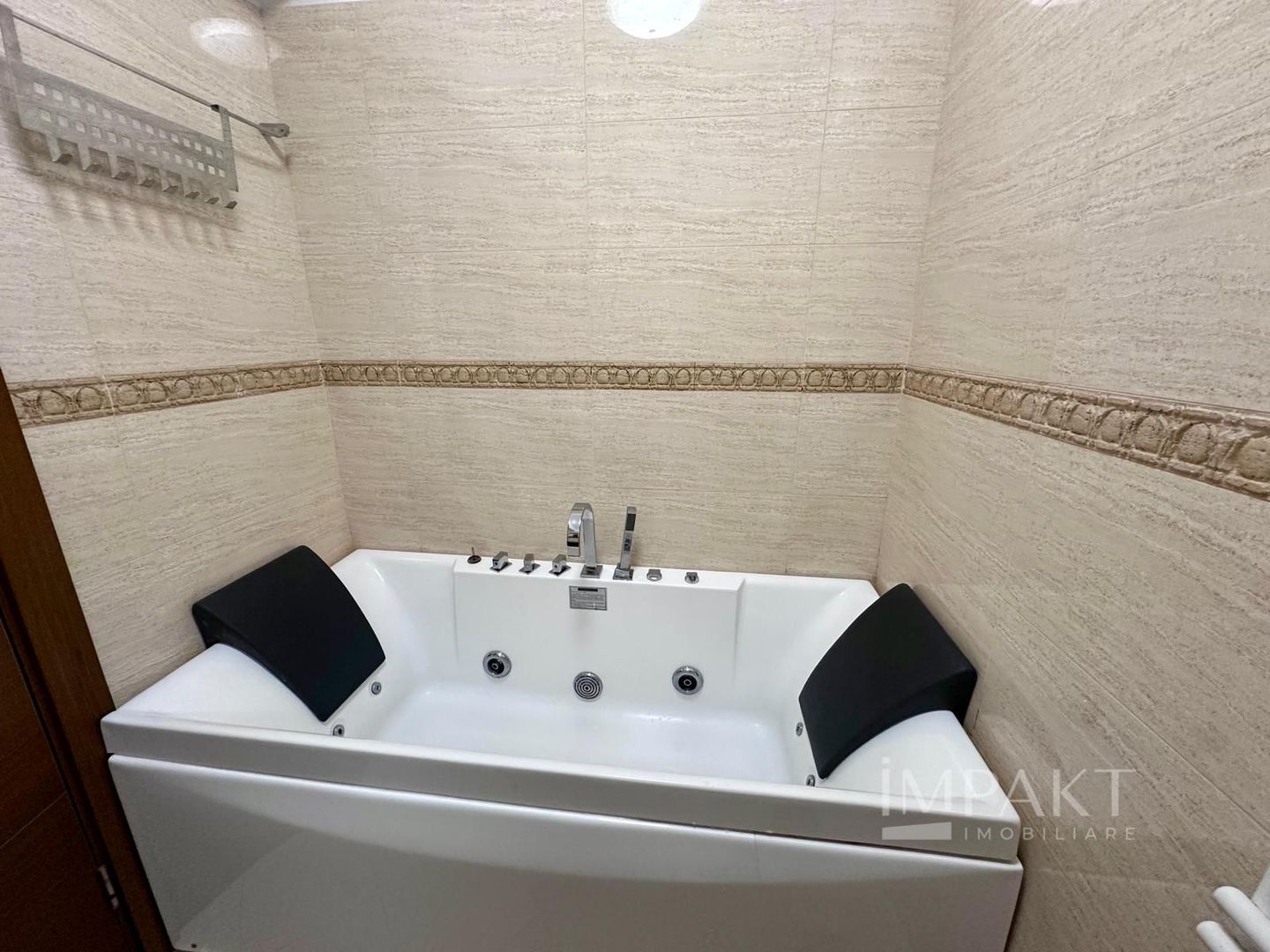 3 camere de inchiriat, 85 mp, terasa circulara, garaj – Buna Ziua - Poză 6