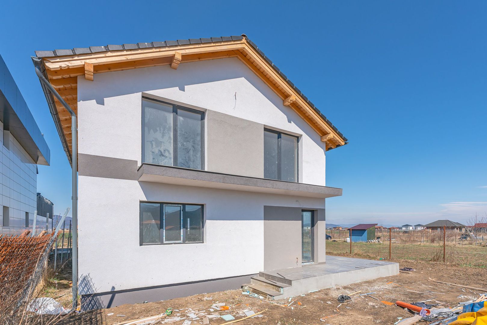 Casa individuala in Cristian compusa din 5 camere - Poză 2