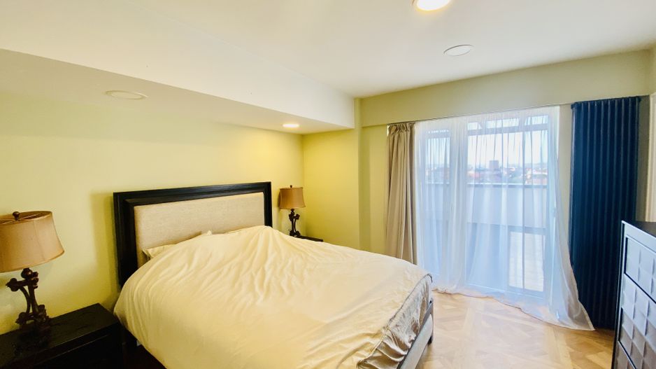 Penthouse confort lux,mobilat, utilat, garaj subteran, aer conditionat - Poză 6