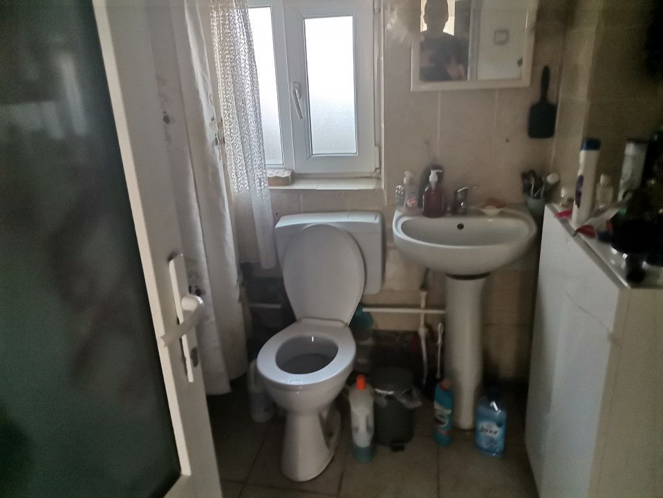 Vanzare casa Ratesti, stradal - Poză 6