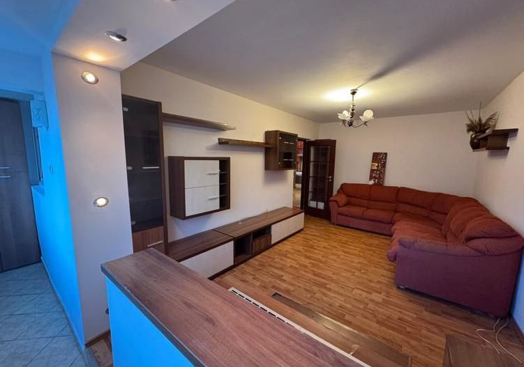 Apartament 3 camere decomandat langa metrou Valea Ialomitei - Poză 1