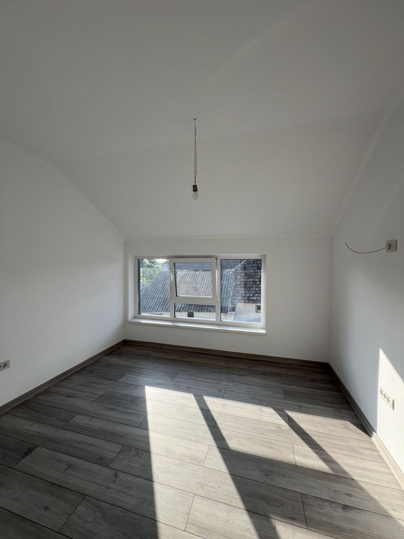 vila individuala P+M spatioasa - pret bun - Poză 11