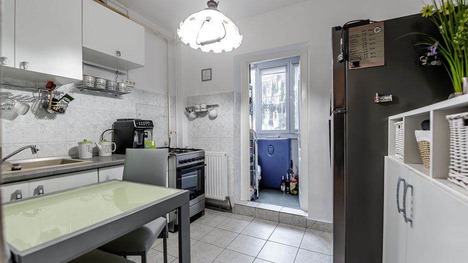 Rezervat Apartament cu 2 camere amenajat, etajul 2, zona Podgoria - Poză 4