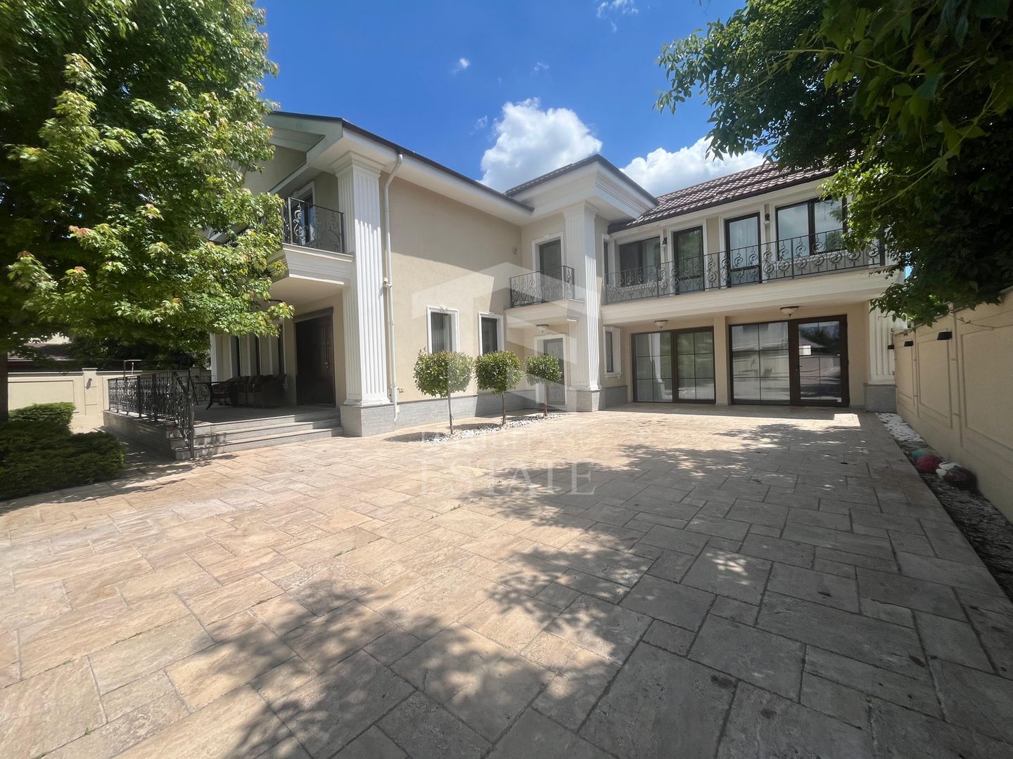 Vilă de Lux de Închiriat în Pipera – Liniște, Spațiu și Eleganță - Poză 2