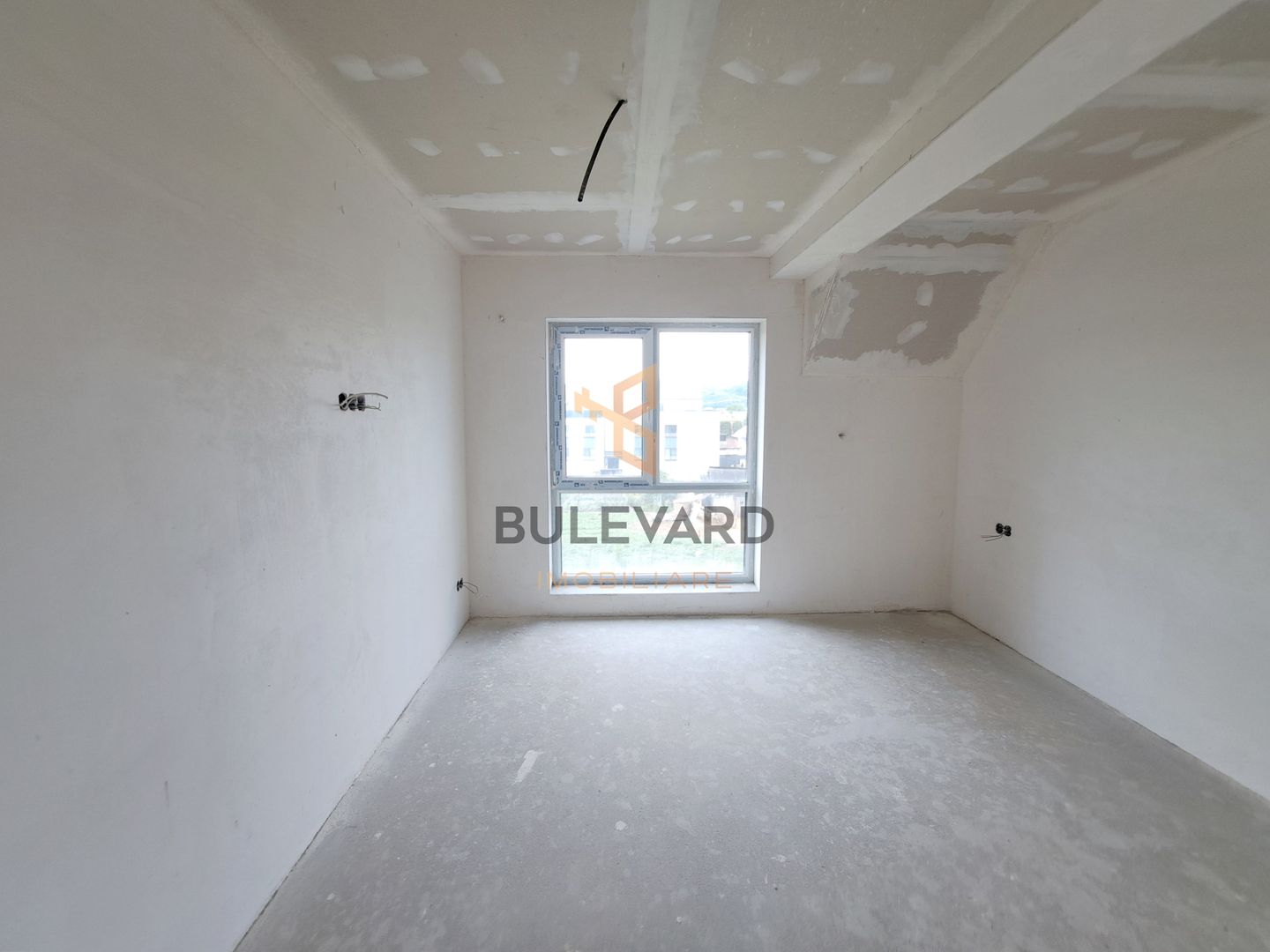 Apartament cu 3 camere + parcare, zona strazii Libertatii! - Poză 6