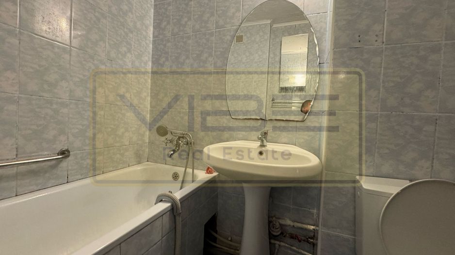 Apartament 2 camere decomandate si living Podu Ros - Poză 14