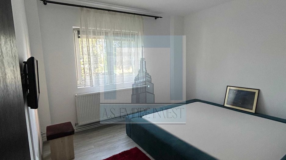 Apartament decomandat, cu 4 camere - str. Hărmanului - Poză 3