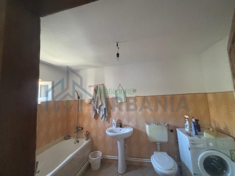 Casă individuală cu 4 camere și 600 mp teren – Pașcani, jud. Iași - Poză 4