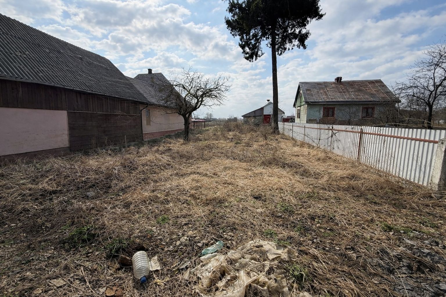 Teren intravilan de vânzare | Frătăuții Vechi | 30 ari | Dublu acces - Poză 2