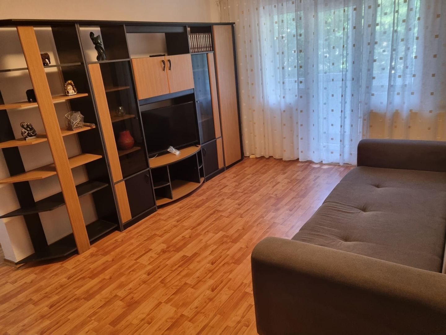 AP. 2 CAMERE- PIATA SUDULUI, BUCATARIE INCHISA, PARCARE ADP, METROU - Poză 1