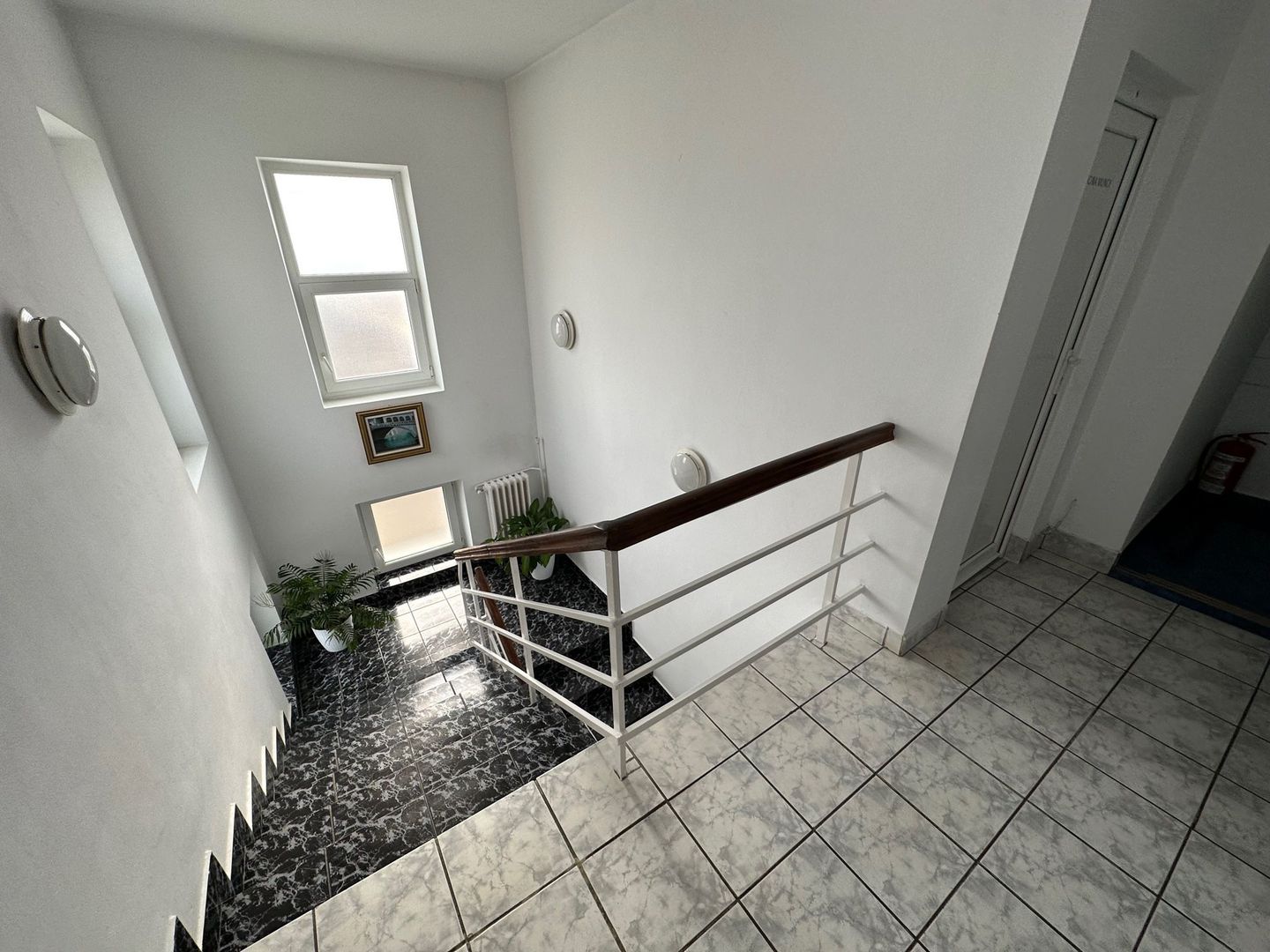 Spatiu de birou zona Centrala - Poză 23