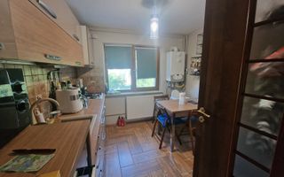 4 decomandate - 80mp - centrala proprie - renovat - Calea Bucuresti - Poză 6