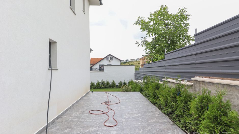 Casa superba de vanzare, situata intr-o zona aerisita a Dezmirului! - Poză 10