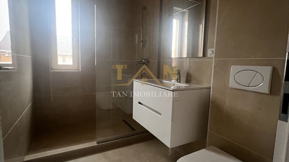 Apartament de vânzare 3 camere în spate la LIDL - Poză 5