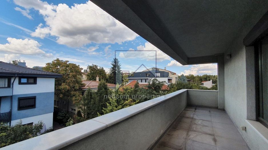 Vanzare Vila de exceptie - Domenii - Poză 20