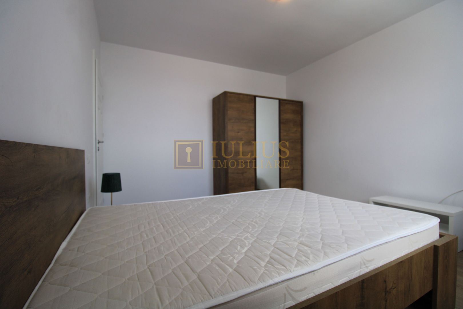 Vedere panoramica; loc parcare inclus; 2 bai/2dormitoare. - Poză 13