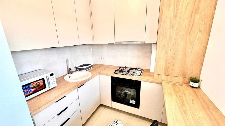 Inchiriere garsoniera in HILS REPUBLICA - Poză 7