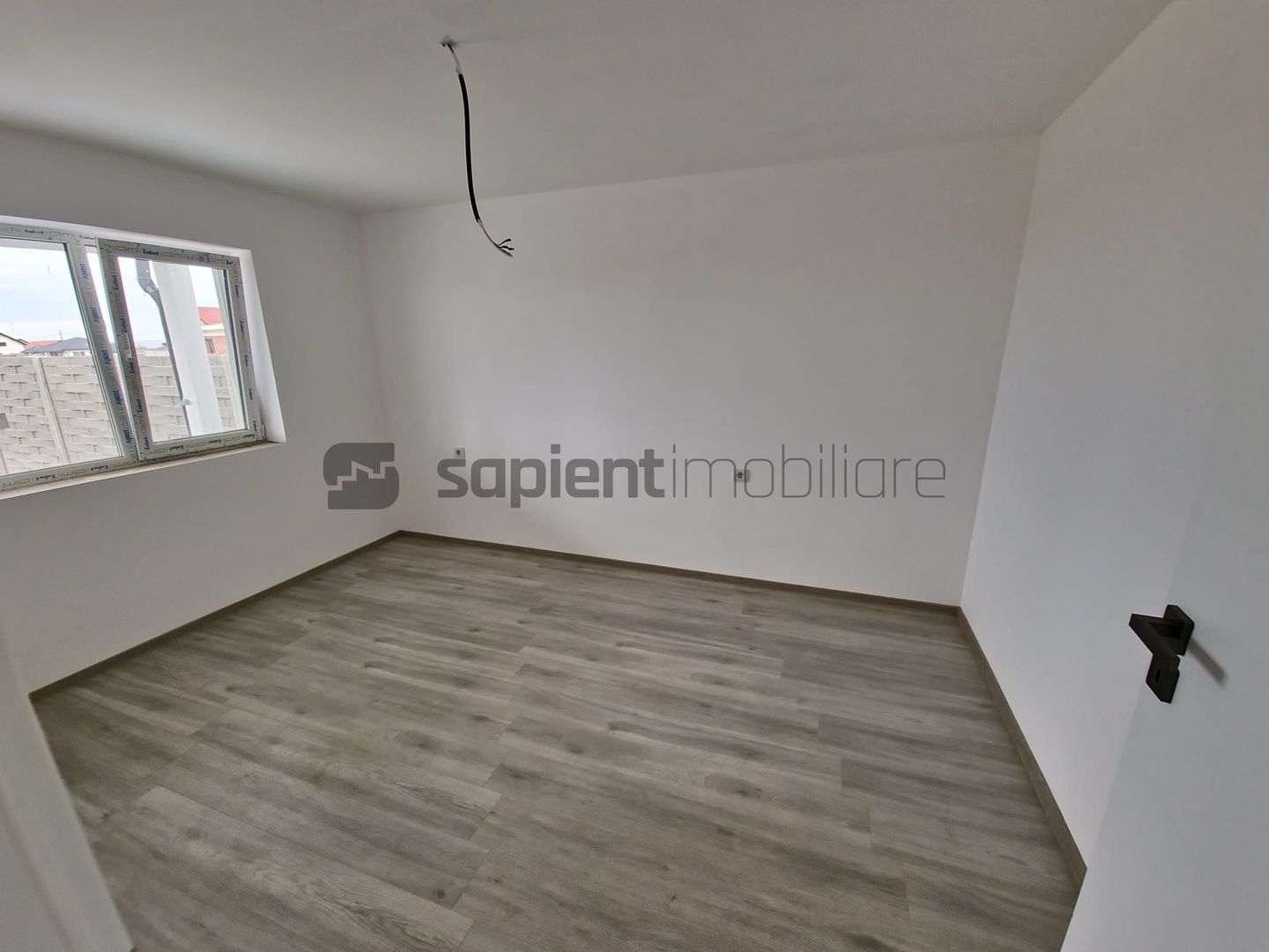 Casa Tip Duplex Nojorid - Poză 4