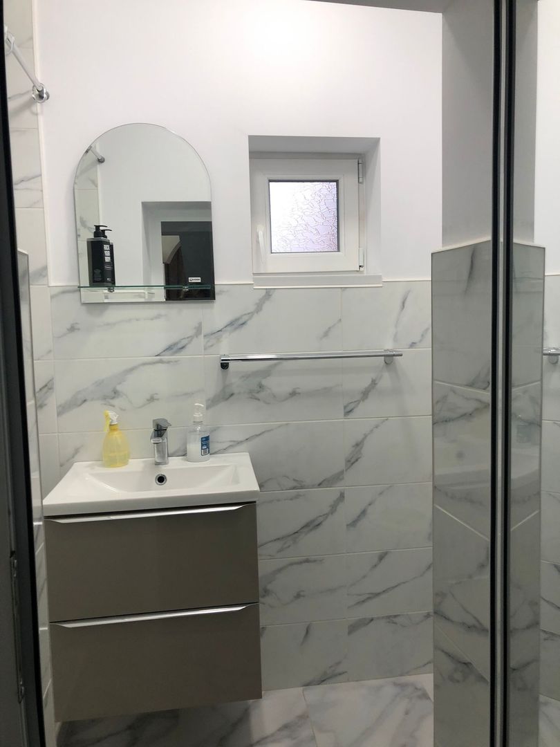 Casa de inchiriat   P+1E+M  - Piata Centrala - Poză 16