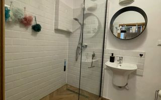 Apartament la casă | Grădină + Anexe | Cisnădie | - Poză 4