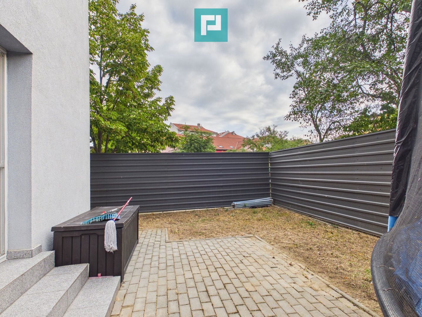 Apartament cu 3 camere si curte in Alfa - Poză 8