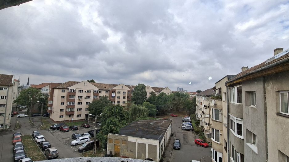 Apartament complet renovat cu scara interioara - Poză 33