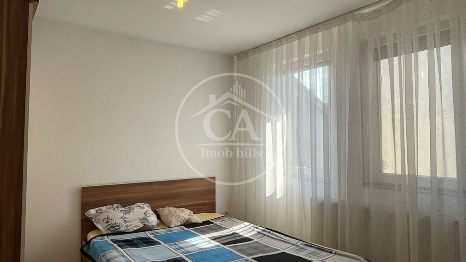 Apartament de vanzare cu 3 camere in zona Central, Oradea - Poză 4