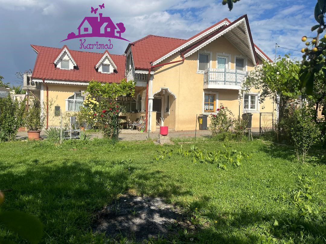 Casa zona Spitalul Judeten - Poză 1