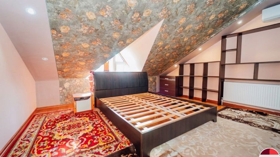 Casă de vânzare, Obileni, Hîncești ,185 m² ,16 ari, 2 garaje - Poză 18