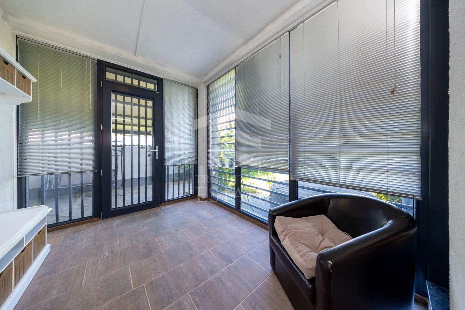 Sanpetru ,Subcetate-Casa 4 camere,3 bai+480 mp teren - Poză 46
