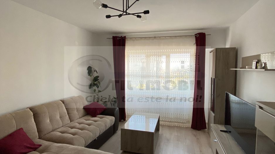 Apartament 3 camere | Lângă UMF Iași | Renovat complet-800 Euro - Poză 2