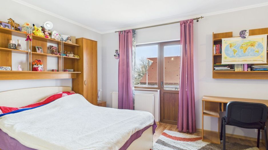 Vilă cu 7 camere, zona Aradului - Poză 17