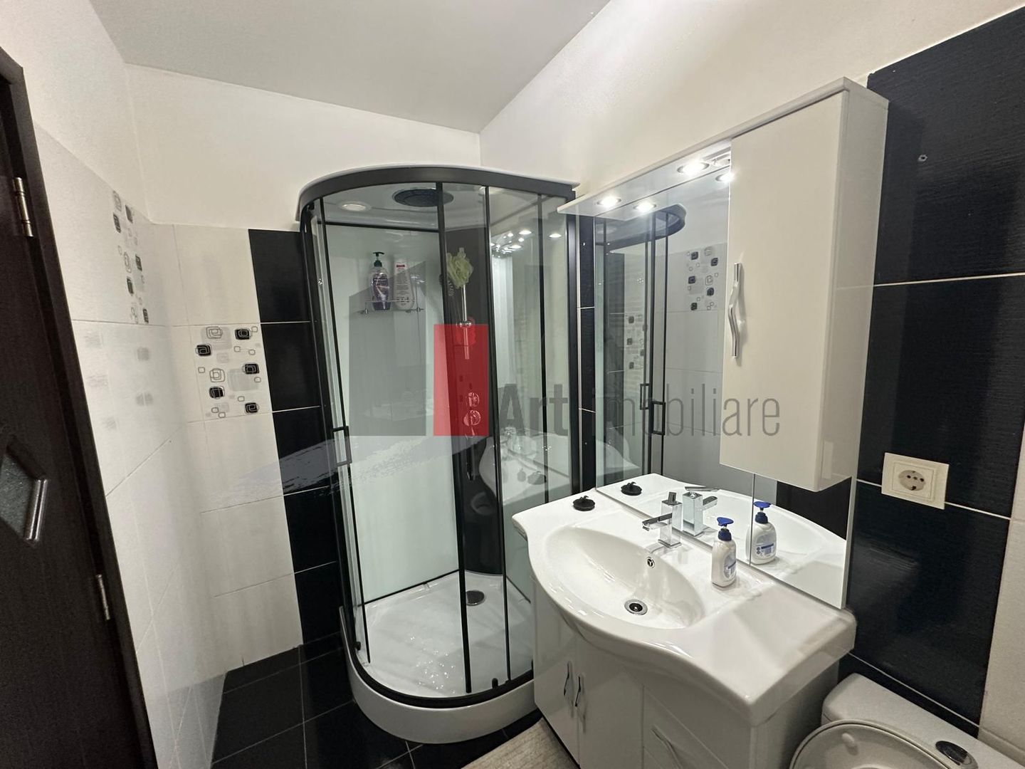 Apartament 3 camere, 145 la 6 min de metrou Eroii Revoluției - Poză 14