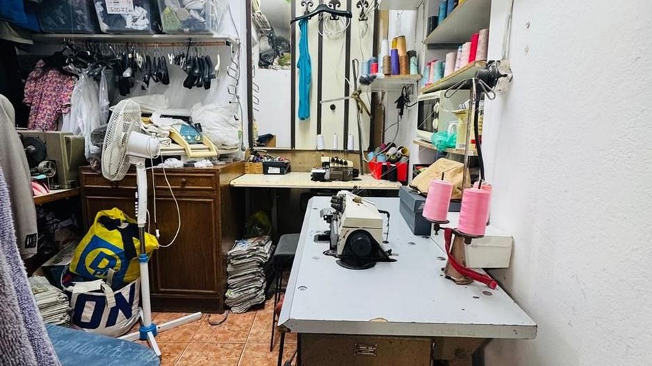 Spatiu comercial la demisol Central cu boxa - Poză 2