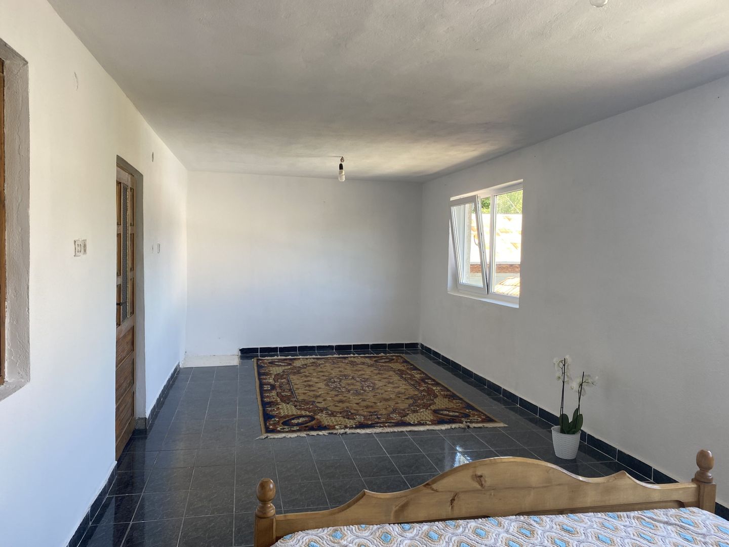 Vanzare apartament -3 camere la casă, etaj 1+pod+cota teren–Târgoviște - Poză 2