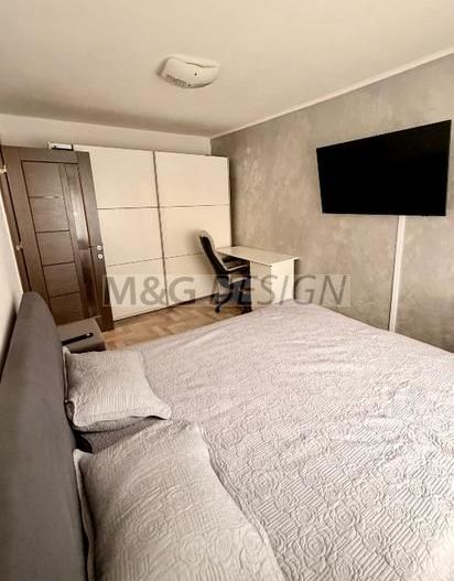 Apartament 3 camere zona Kiriac etaj 2 renovat - Poză 7