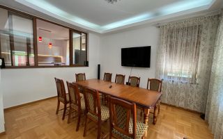 Vila spatioasa 6 dormitoare | gradina | Garaj - Poză 7