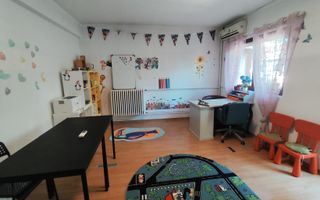 Vila de inchiriat/ Spatiu comercial.(etaj1/mansarda) Domenii - Poză 3